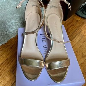 madden girl bella rose gold